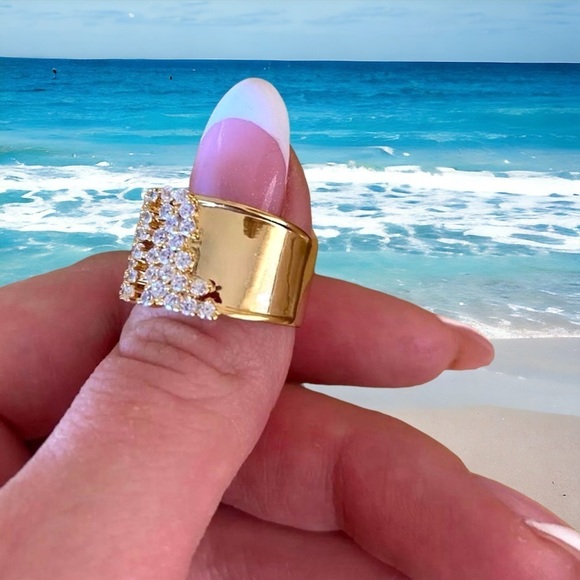 ❤️016❤️ NEW Modern Gold and Diamond Open Band Ring - Picture 3 of 11